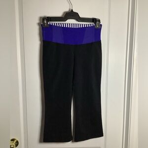Lululemon cropped leggings with back slits
